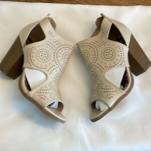 CHRISTIAN LACROIX BEIGE SHOOTIES.   NEW IN BOX